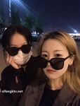 《百度云泄密》冒充艺校老师忽悠成绩不好的漂亮女生，脱光光掰开鲍鱼看看是否被开苞