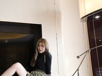 希威社幼师黑色丁字裤大尺度私拍套图