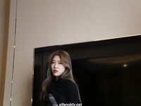 希威社幼师黑色丁字裤大尺度私拍套图