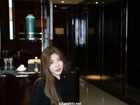希威社幼师黑色丁字裤大尺度私拍套图