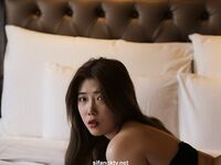 希威社幼师黑色丁字裤大尺度私拍套图