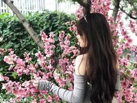 クラウドディスクの高画質の顔が流出、重慶の純情女子大生のセックスが流出、生写真の女神レベル、脱いで雌犬に変身、オーラルセックスと中出し、そのコントラストが鮮やかに描かれている