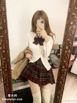 팔로워 145만 명을 보유한 더우인 인플루언서 @InvincibleTyrannosaurusWarGod(샤오야팅)의 비공개 위챗 모멘트 영상 모음입니다.