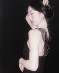 浙江省嘉興市出身の美しい若い女性が、別れた恋人から「調教」を受けている様子を映した動画が流出した。彼女は学校では信じられないほど純真に見えたが、プライベートでは従順で人を操る女性へと変貌していた。