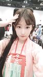 [원본 카메라 유출] 유명 키다리 코스플레이어의 큰 성기를 가진 남자친구와의 사생활, 얼굴이 드러난 성관계 셀카 등 유출된 원본 파일 (워터마크 없음).