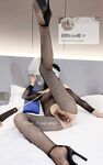 Sự tương phản rõ rệt giữa người phụ nữ đã kết hôn và bạn đời của cô ấy, người cuồng tất và giày cao gót [Chị Lisa của bạn] Twitter bonus ⑵, đôi chân dài miên man, khí chất cao thượng, nhiều cuộc thác loạn