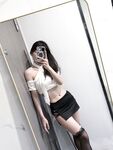 【原相機泄密】清純美女白天鳳凰古城文藝照，晚上酒店變小母狗露臉性愛，含內褲伸舌頭吸手指
