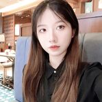 【原相機泄密】護士騷貨廣東高顏值女大學生腰臀比完美，被高年級學長約炮酒店露臉猛干，原檔無水印