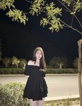 【原相機泄密】生活照美麗大方，床照淫盪母狗，超級反差女大生露臉啪啪性愛自拍視圖流出，原檔無水印