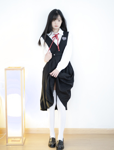 少女秩序晞可JK白袜束缚衣