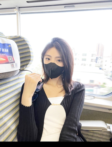 極品班花無情被包養✅「陰道都被你撐滿了，好像要被拽出來了一樣」別人眼裡的學姐女神 放學趕緊跑到酒店裡來
