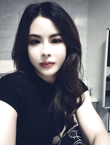 Jinjiang Wanda [Xiaoxiao] ผู้หญิงที่สวมแว่นโชว์ใบหน้า ให้บริการสไตล์คลับระดับไฮเอนด์เต็มรูปแบบเพื่อให้แขกได้เซลฟี่ที่หลากหลาย
