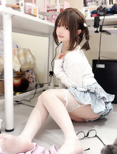 刚毛萝莉COSER【神沢永莉】大尺度图-香草芋泥