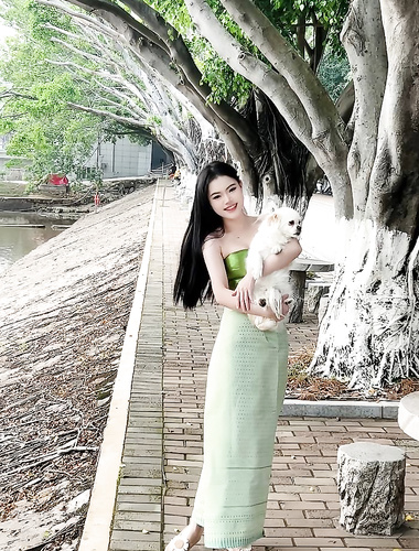 Ang pinakamagaling na socialite na peripheral goddess na si "Shenzhen-Tangyuan" ay gumamit ng titi na binastos ng prostitute na master sa mga taon ng business trip Kapag nagbihis, mukha siyang hindi maabot na diyosa, ngunit nang hubarin niya ang