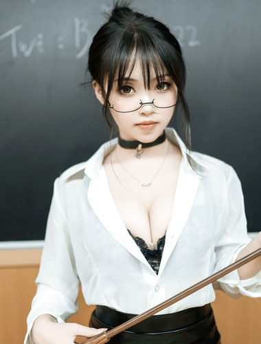 Bangni Bonnie-Teacher OL