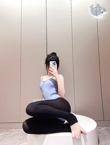 SA Shark – NO.041 Girl sa Dance Studio