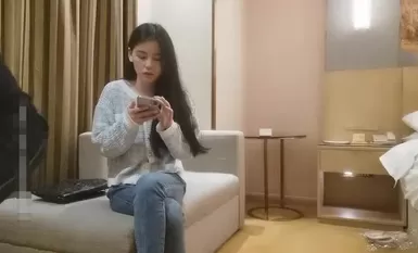 [主播探花] 2021-04-25 你的老表04-25和良家少妇约炮