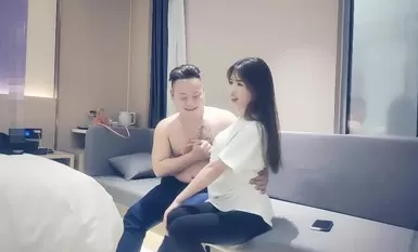 [Mỏ neo tìm hoa] 2021-04-15 Ông Triệu tìm hoa 04-15 Thỏ xinh nhỏ Ya