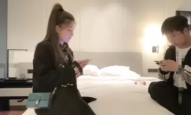 [Mỏ neo tìm hoa] 2021-04-11 Xiaobao tìm hoa 04-11 bề ngoài trông giống Quan Hiểu Đồng