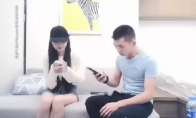 小平头高价约女神级高端外围美女，极品美臀颜值身材一流，坚挺白嫩美乳