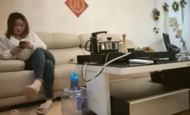 道路は花の肉付きの良い太った女の子をスカウトクレイジーではありません、口の中にペニスを舐めるハードオープンファック、クラッシュに戻って大きなお尻を保持する