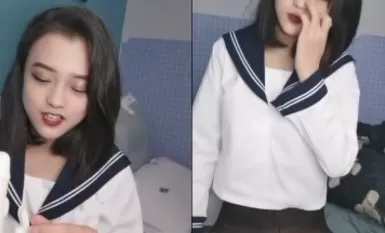 18 Pure and sweet loli girl, erotic student short skirt, break pussy to show you tender pussy, little boyfriend pulling cock sucking oral sex
