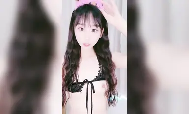 【水枪喷】又骚又嗲！身材极好的漂亮学妹！激情裸舞_道具自慰(11)