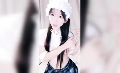 [ปืนฉีดน้ำ] เซ็กซี่และน่ารัก! เด็กนักเรียนสาวแสนสวยหุ่นสุดปัง! เต้นเปลือยสุดเร้าใจ_สำเร็จความใคร่ด้วยอุปกรณ์ประกอบฉาก (29)