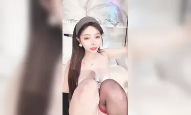 Squirting na babae [Ruoxi (Bai Xi)] Devil figure ~ magandang puting tigre ~ black silk see-through footjob ~ sumambulat sa squirting ~ iba't ibang medyas (30)