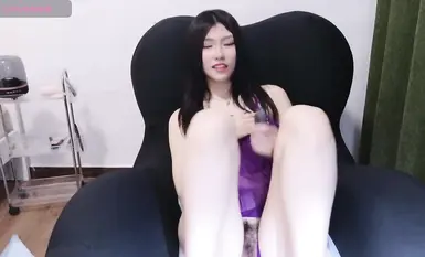 Stripchat dewi baru Rainybaby debut dalam rancangan melancap penuh bogel (13)