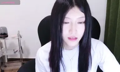 ストリップチャットの新女神レイニーベイビーが全裸オナニーショーでデビュー（13）