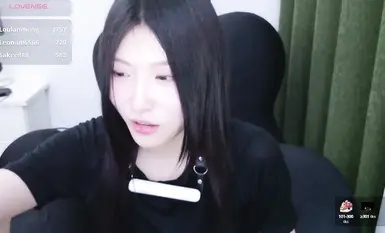 ストリップチャットの新女神レイニーベイビーが全裸オナニーショーでデビュー（22）