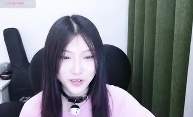 Stripchat 新女神降临Rainybaby首次门票大秀全裸自慰绝美(23)