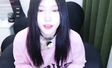 Stripchat dewi baru Rainybaby debut dalam rancangan melancap bogel penuh (28)