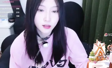 Stripchat dewi baru Rainybaby debut dalam rancangan melancap bogel penuh (28)