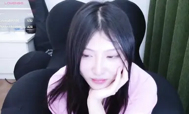 เทพธิดาใหม่ Rainybaby เปิดตัวโชว์การสำเร็จความใคร่แบบเปลือยทั้งตัว (29)