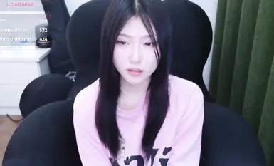 Stripchat 新女神降臨 Rainybaby首次門票大秀 全裸自慰絕美 (30)