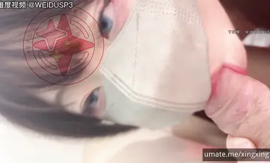 粉穴萝莉COSER星星和爸爸的淫靡日常「星十三」圣诞特辑，一个跪着口交的反差小母狗干起来嘤嘤嘤，骑乘的时候那么猛要被榨干了！