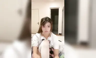 [가가가 크게 먹지 않아요] 최고의 여자! 반항적인 10대 미녀가 하얀 스타킹을 신고 누드 댄스 쇼를 선보입니다. 너무 섹시해서 코피가 날 정도입니다.