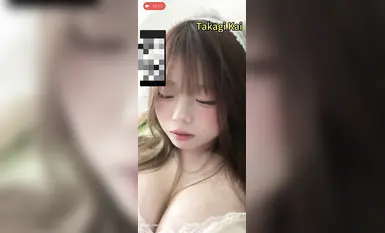 Tik Tok - ペペ・クンクンが一対一でヌードチャットをする (6)