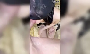 [joioio_九九] "소변 마시기" 롤플레잉 보스 여신 "진추위"가 오빠에게 오줌을 맞고 소변이 맛있다고 말하며 마신다