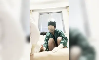 Doktor dan jururawat secara profesional mengekstrak sperma, gerak kaki, menghisap ayam, pakaian seragam profesional, pelbagai stoking kontras, mengekstrak sperma kaki sutera (5)