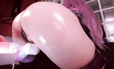 巨乳コスプレイヤーのりんごミキがFGOドラゴン娘を演じて潮吹き絶頂する（1）