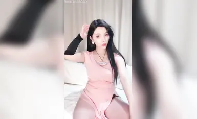 喷水女神~极限诱惑5月新【白熙】美乳白虎粉穴~红唇深喉~自慰疯狂~淫水如喷泉(10)