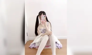 Double ponytail white tender big one little bitch, Lolita white silk beautiful legs, large scale self-insertion pink hole super temptation (1)