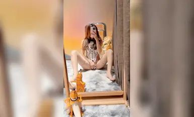 極品身材黑絲少婦，黑絲美腿自慰揉胸 (2)