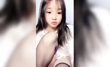 【椰椰栗】嫩極了_道具插逼自慰_2