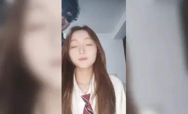 19歲極品小母狗，身材超棒，被猥瑣男調教蹂躪，各種道具齊上陣，高潮嬌喘不斷 (26)