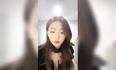 19歲極品小母狗，身材超棒，被猥瑣男調教蹂躪，各種道具齊上陣，高潮嬌喘不斷 (47)