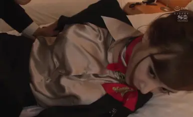 [馬賽克破壞][中文字幕] SNIS-576 被盯上的巨乳空姐～陷入性慾解脫射精桶的職場女性～ Kirara Asuka